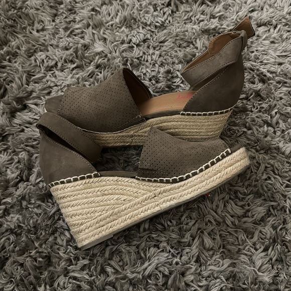 Jellypop Suede Wedge Heels ( COMFORT FIT ) - Picture 4 of 4